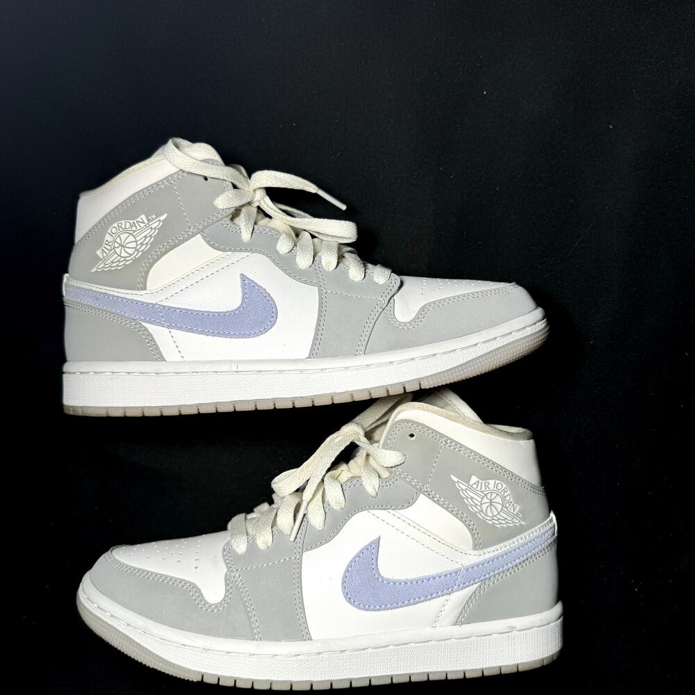 Wmns Nike Air Jordan 1 Mid Wolf Grey Aluminum - Size 7 -Women's Gray Shoes - Picture 3 of 8